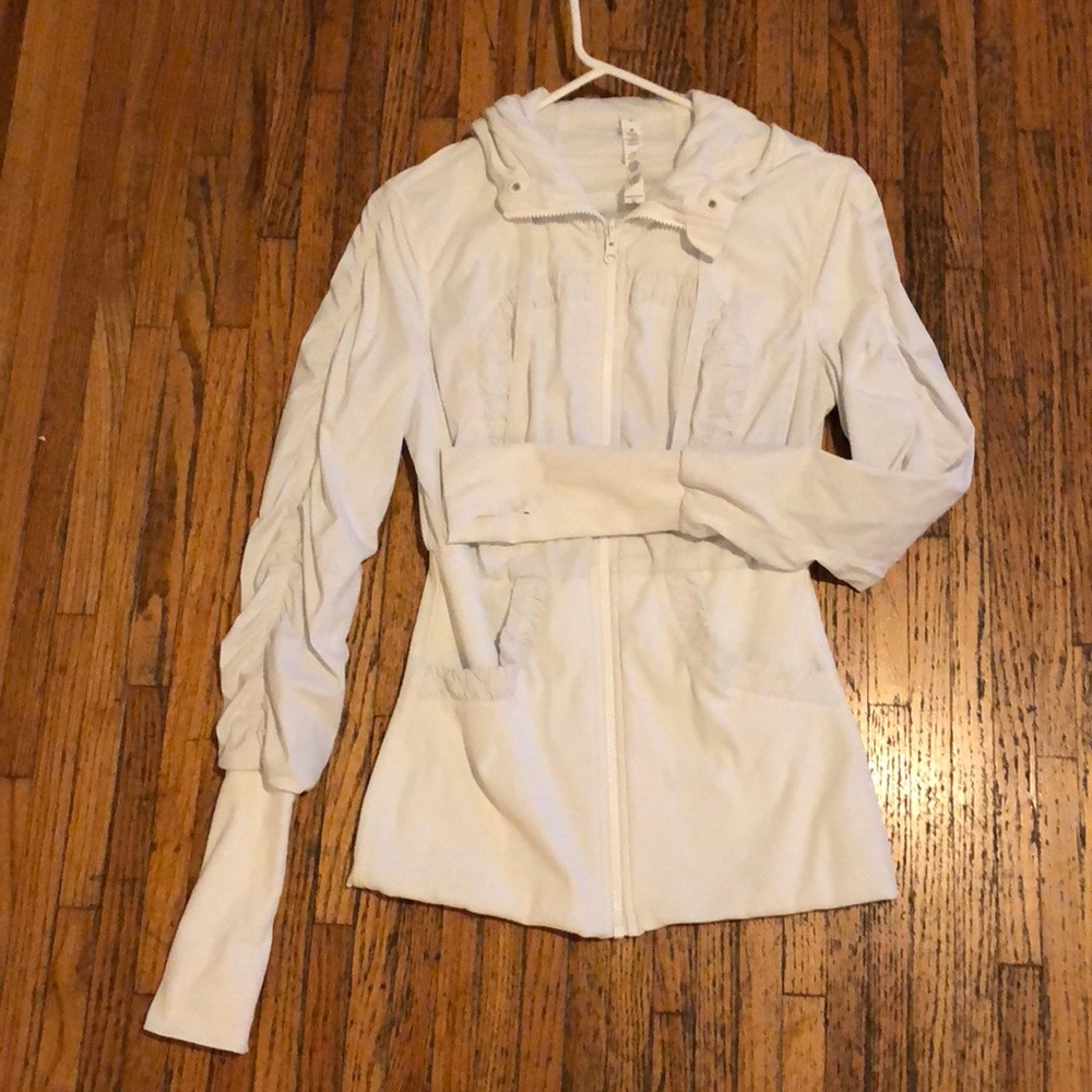 Lululemon Jacket White EUC